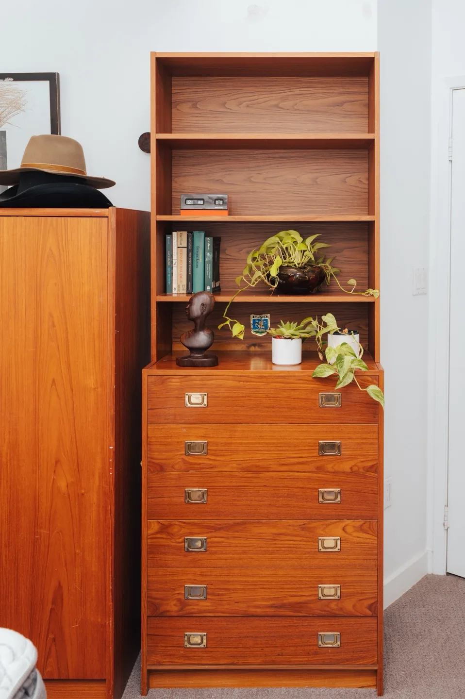 Teak MCM Vintage Dresser with Shelves 🤎 image indicator(4)