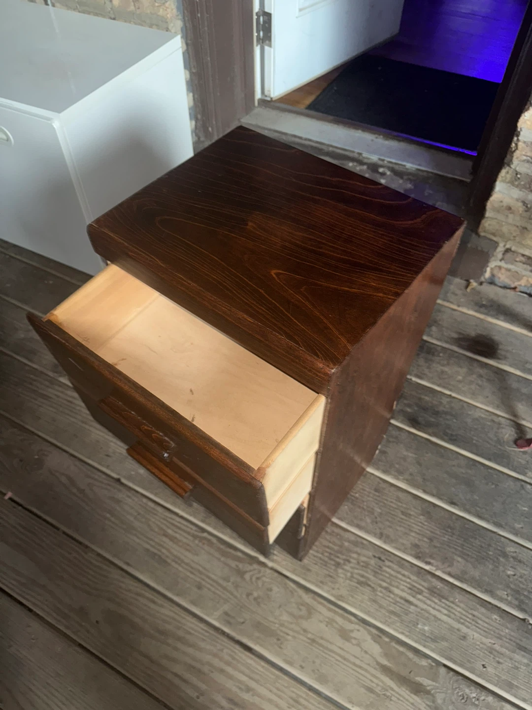 Wooden 4-Drawer filing cabinet - photo 4