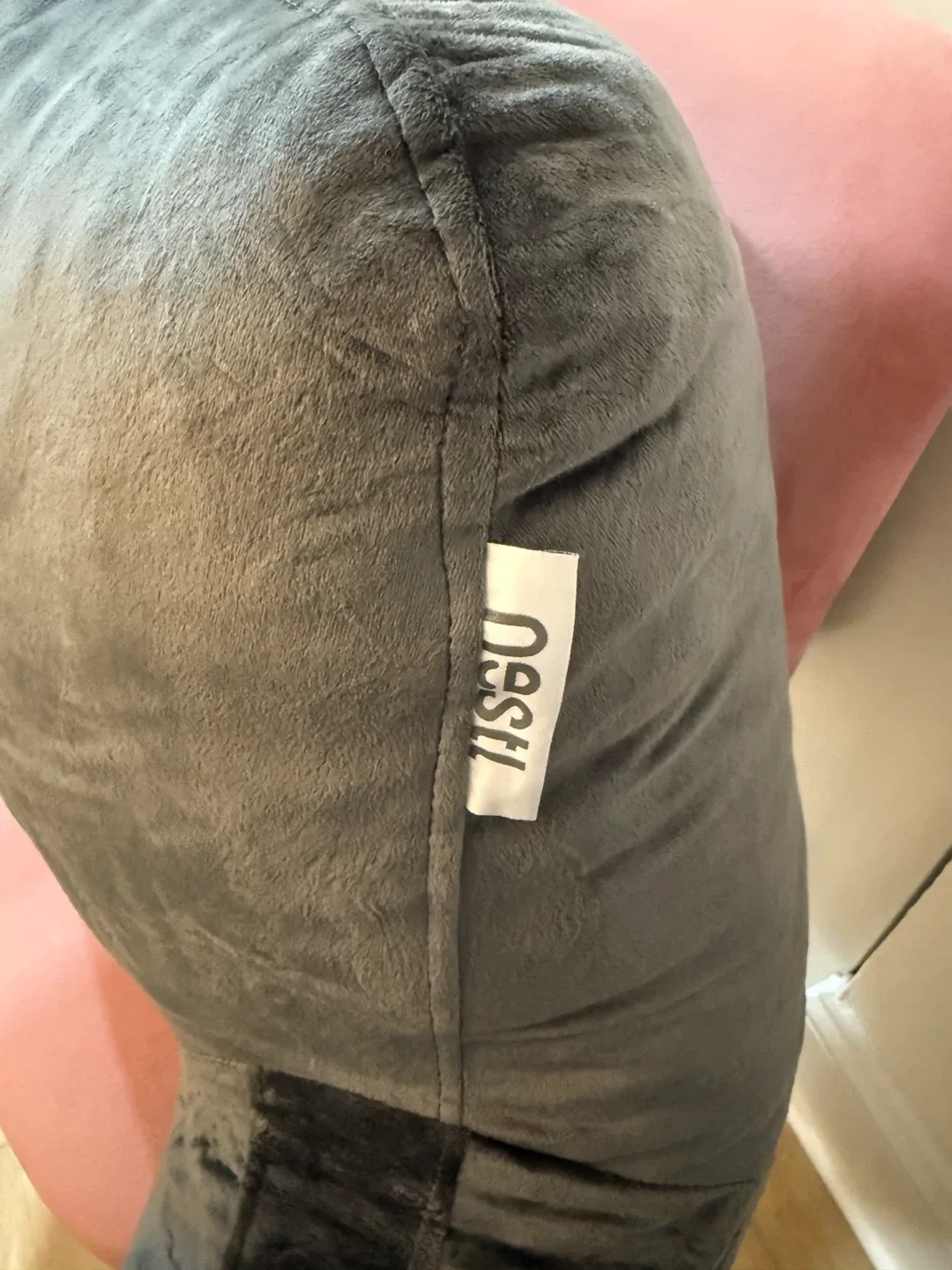 Nestl Reading Pillow image indicator(2)