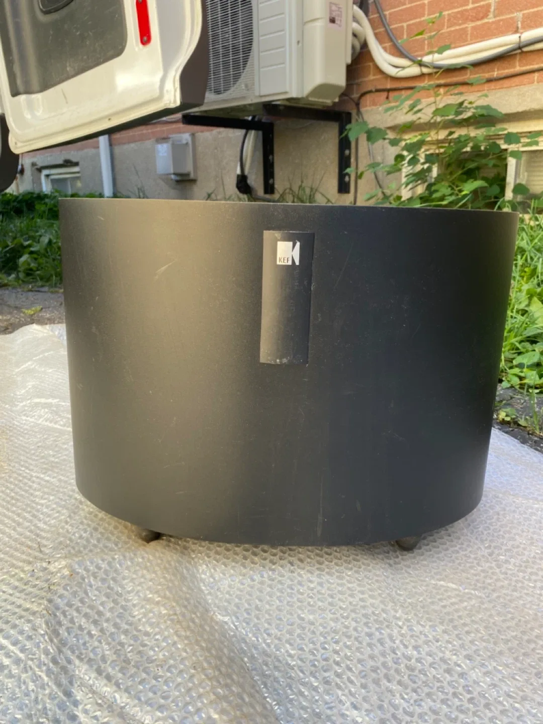 KEF PSW 2500 Subwoofer thumbnail