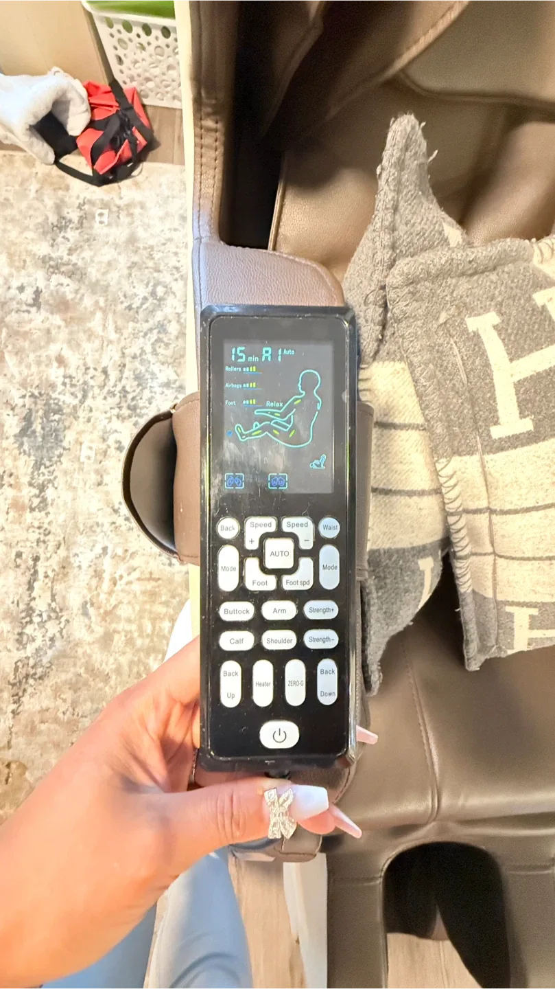 Real Relax Massage Chair - Brown image indicator(5)