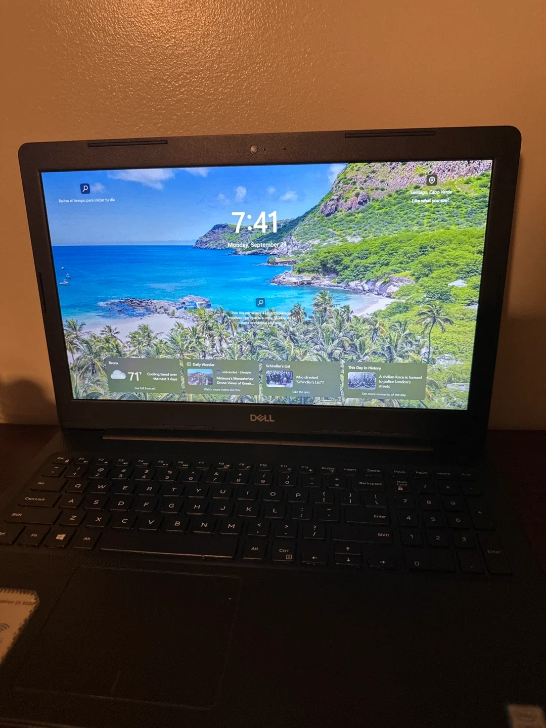 Dell Inspiron 3580 Laptop image indicator(2)