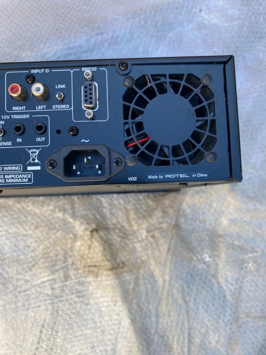 Rotel RKB-850 Eight Channel Power Amplifier image indicator(3)