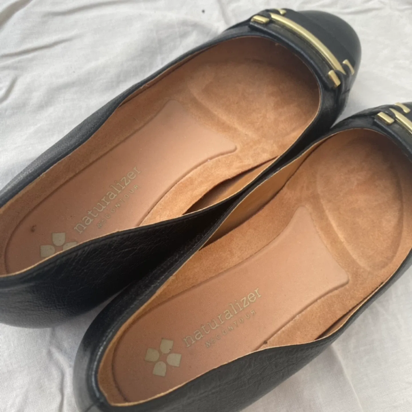 Naturalizer Black Leather Flats image indicator(6)