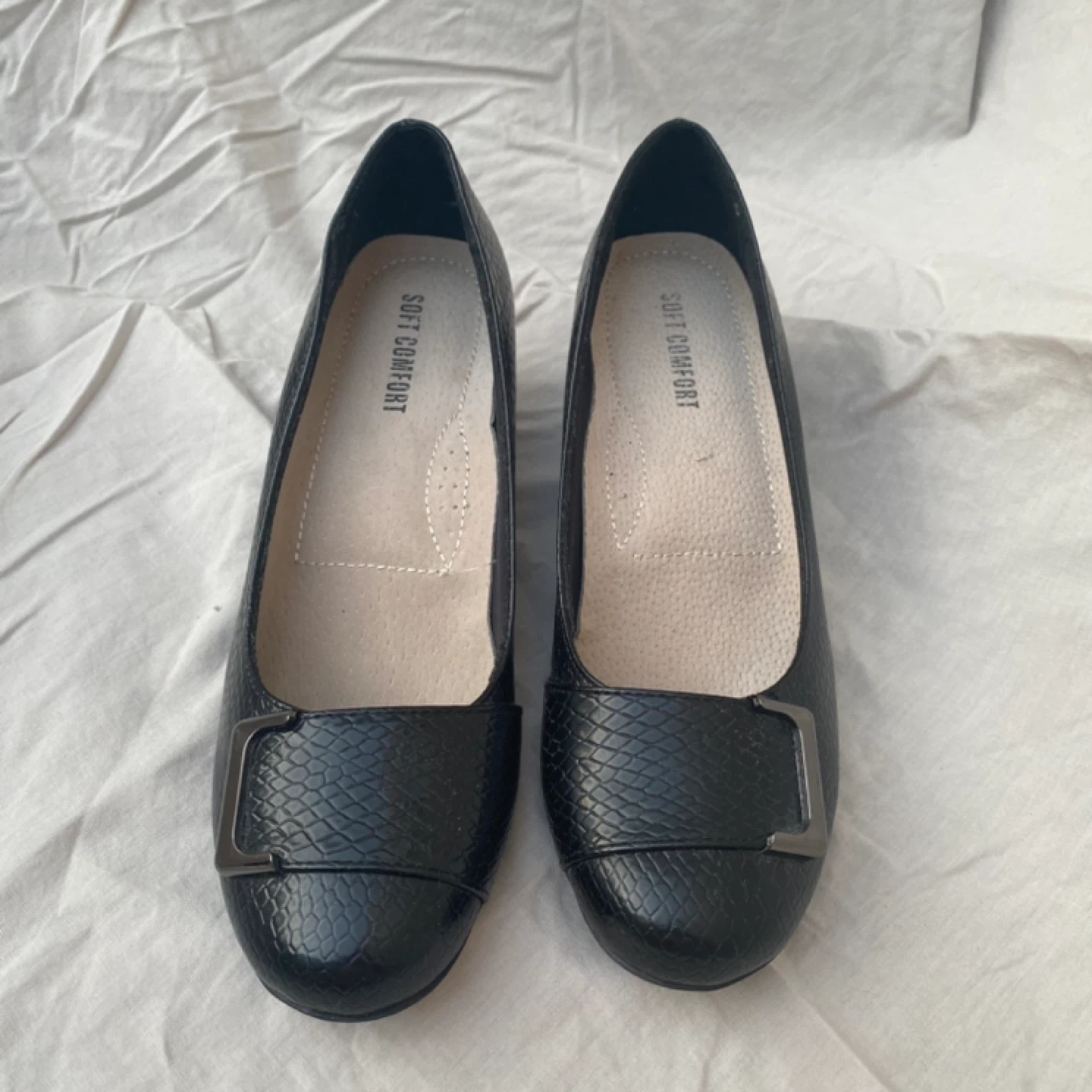 Soft Comfort Black Heels - Size 9 - photo 2