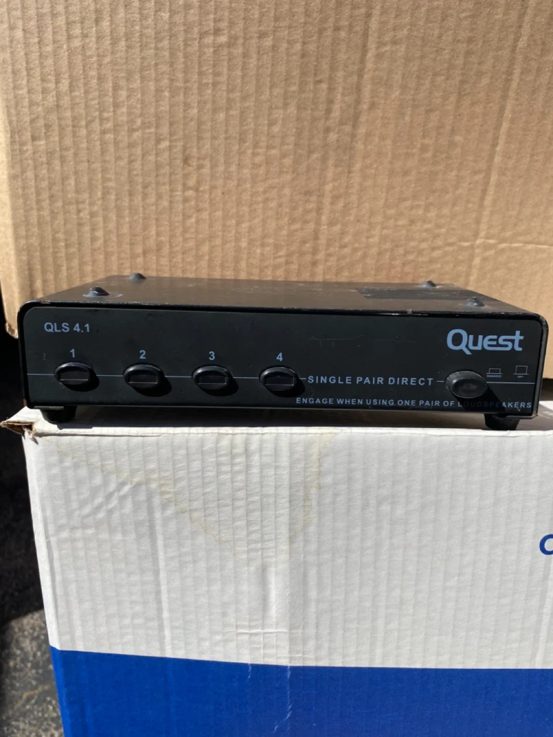 Quest QLS 4.1 Speaker Selector thumbnail