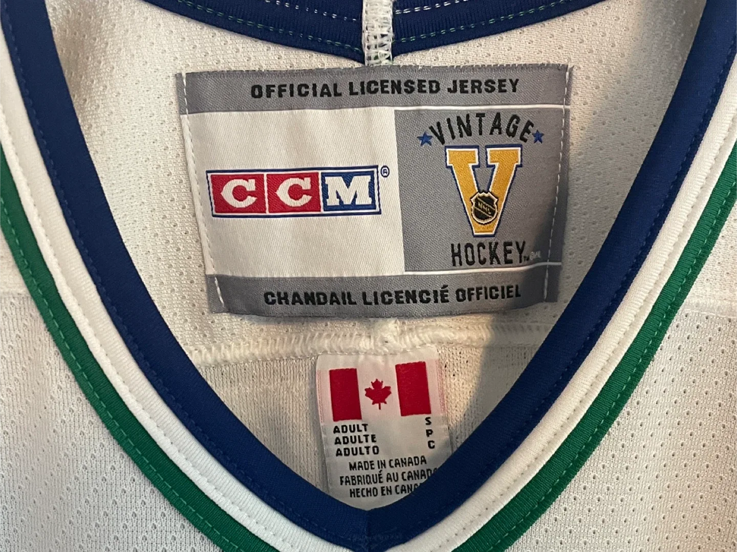 Authentic CCM Vancouver Canucks Trevor Linden Stick Jersey Small image indicator(6)