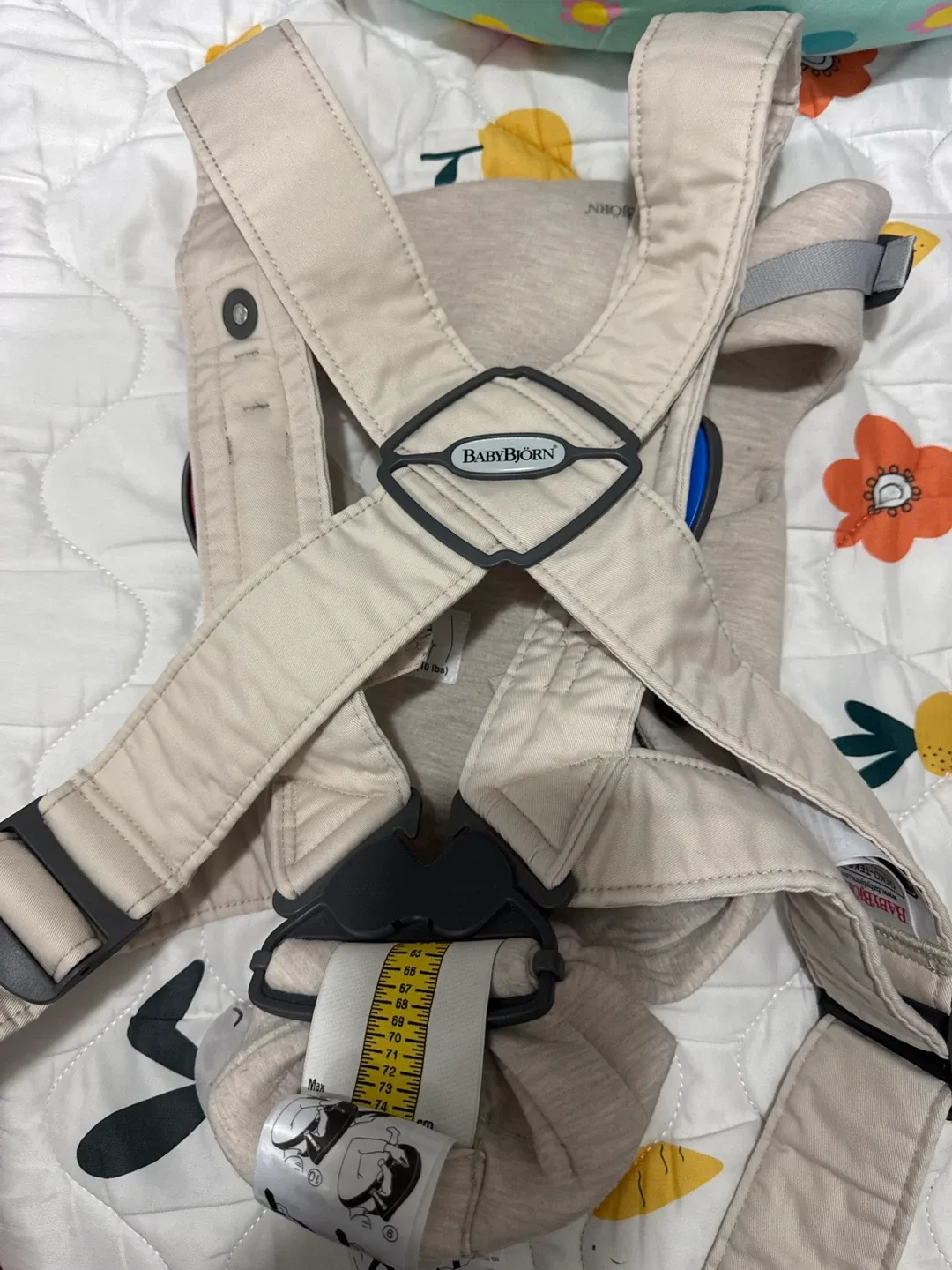 BabyBjorn Baby Carrier Mini - Light Beige image indicator(2)