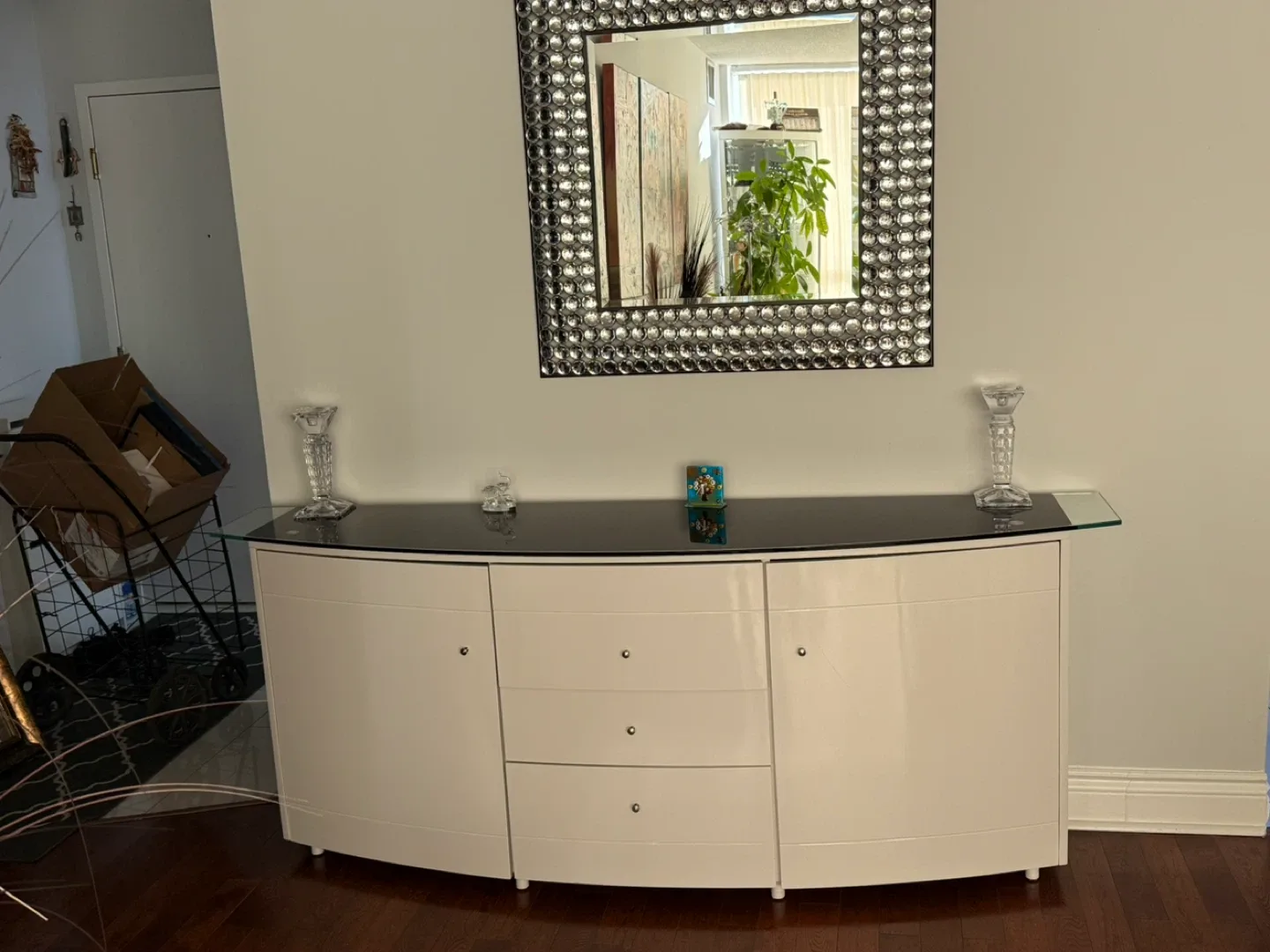 Square Beaded Wall Mirror image indicator(3)