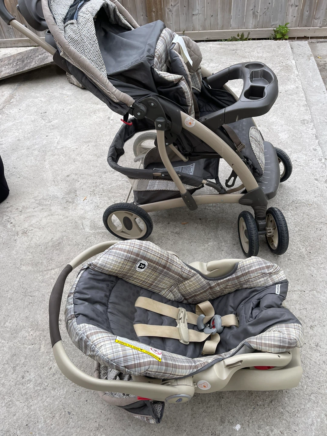 Graco Stroller and Car Seat Combo - photo 3