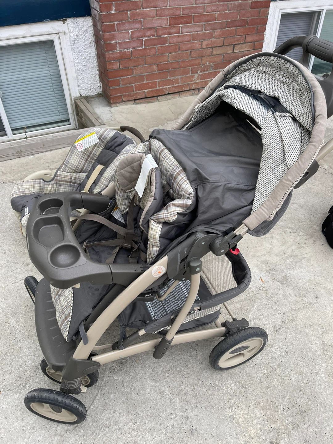 Graco Stroller and Car Seat Combo - photo 2
