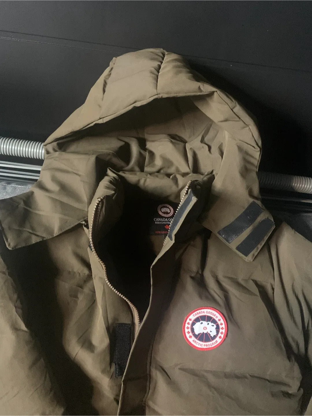 Canada Goose Puffer Jacket thumbnail
