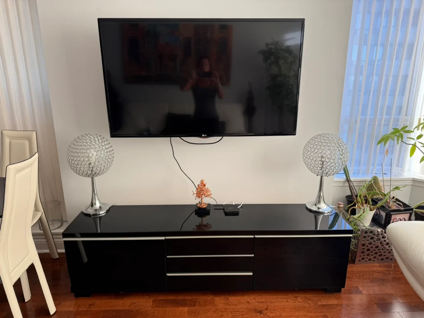LG TV thumbnail