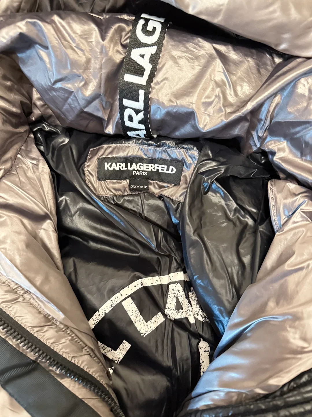 Karl Lagerfeld Paris Puffer Coat - Size XS image indicator(3)