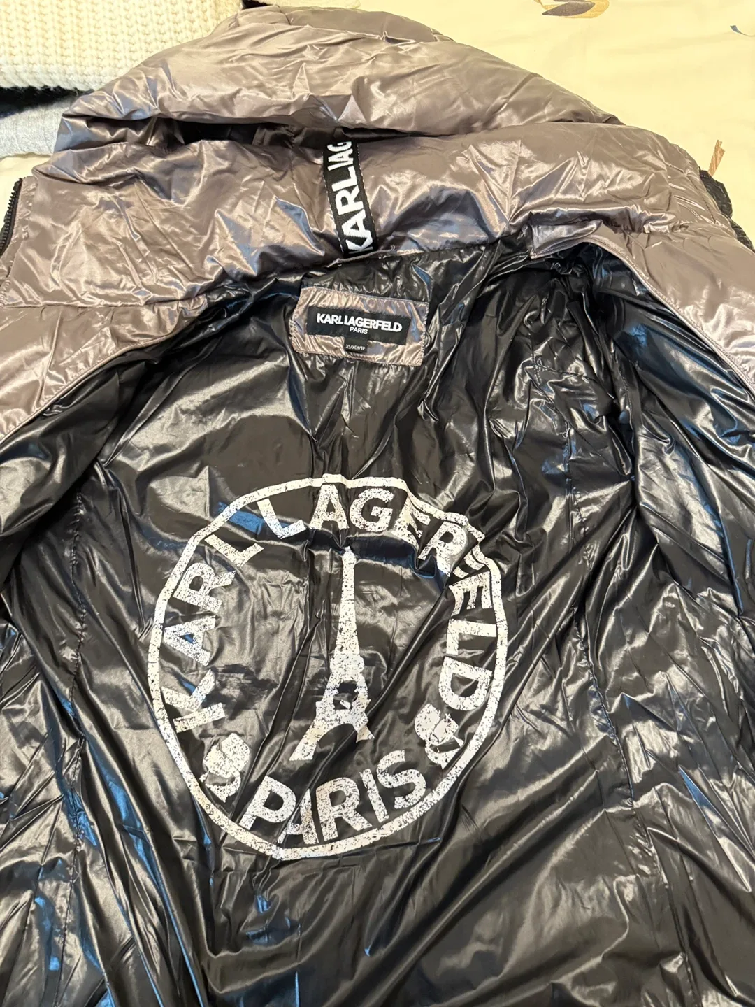 Karl Lagerfeld Paris Puffer Coat - Size XS image indicator(4)