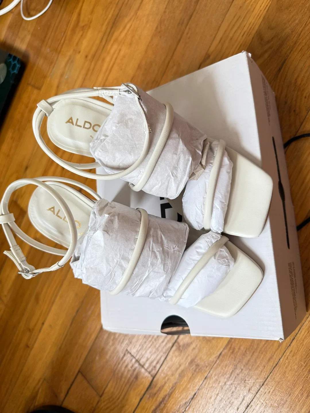Aldo Enaegyn White Heels - US 6 thumbnail