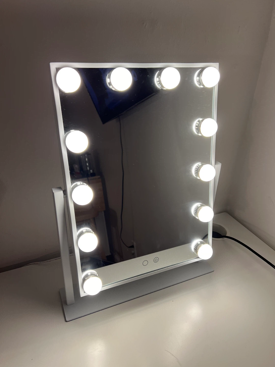 LED makeup mirror