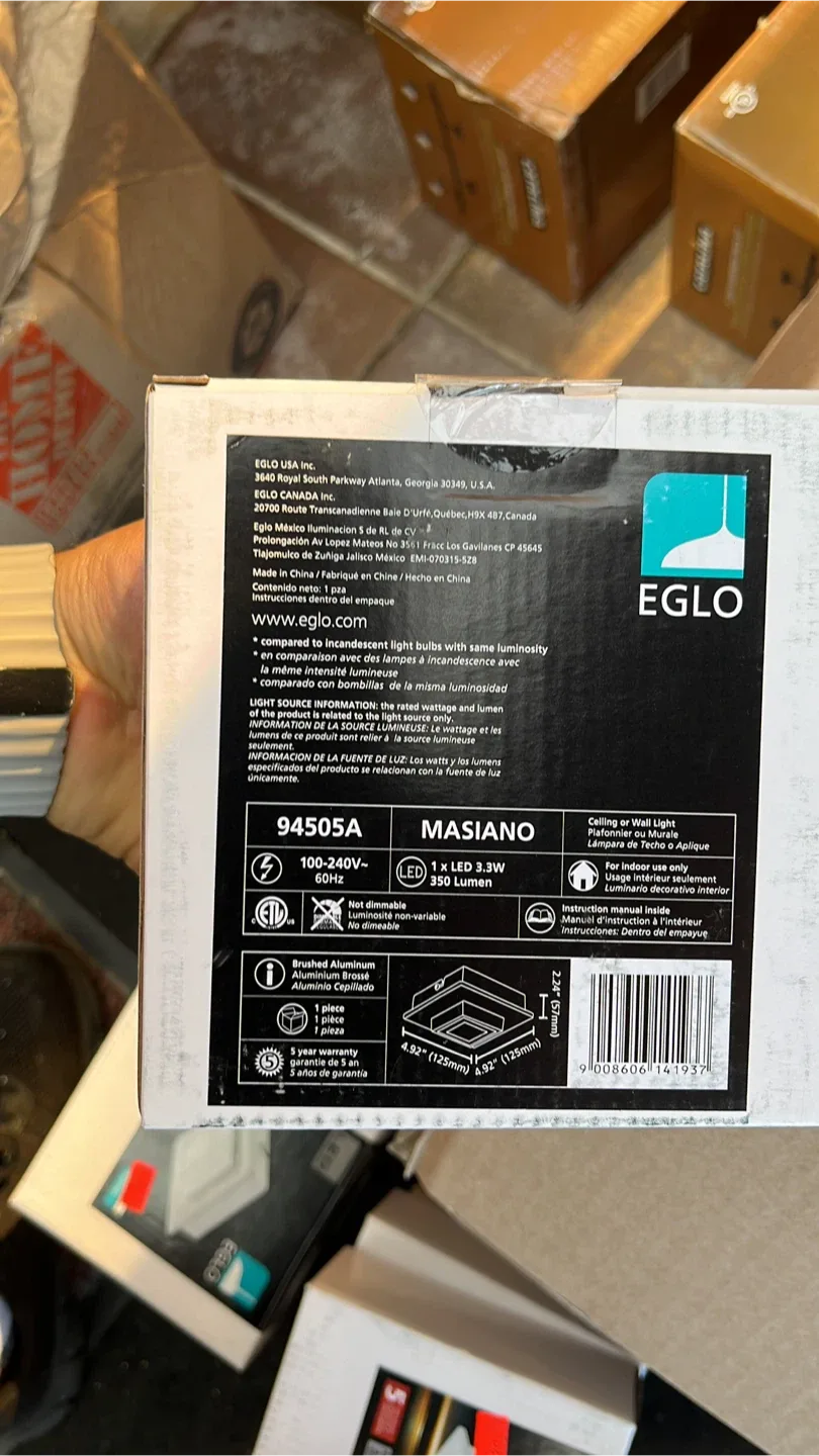 DECOR LIVING 4 Light Chandelier - New in Box! image indicator(6)