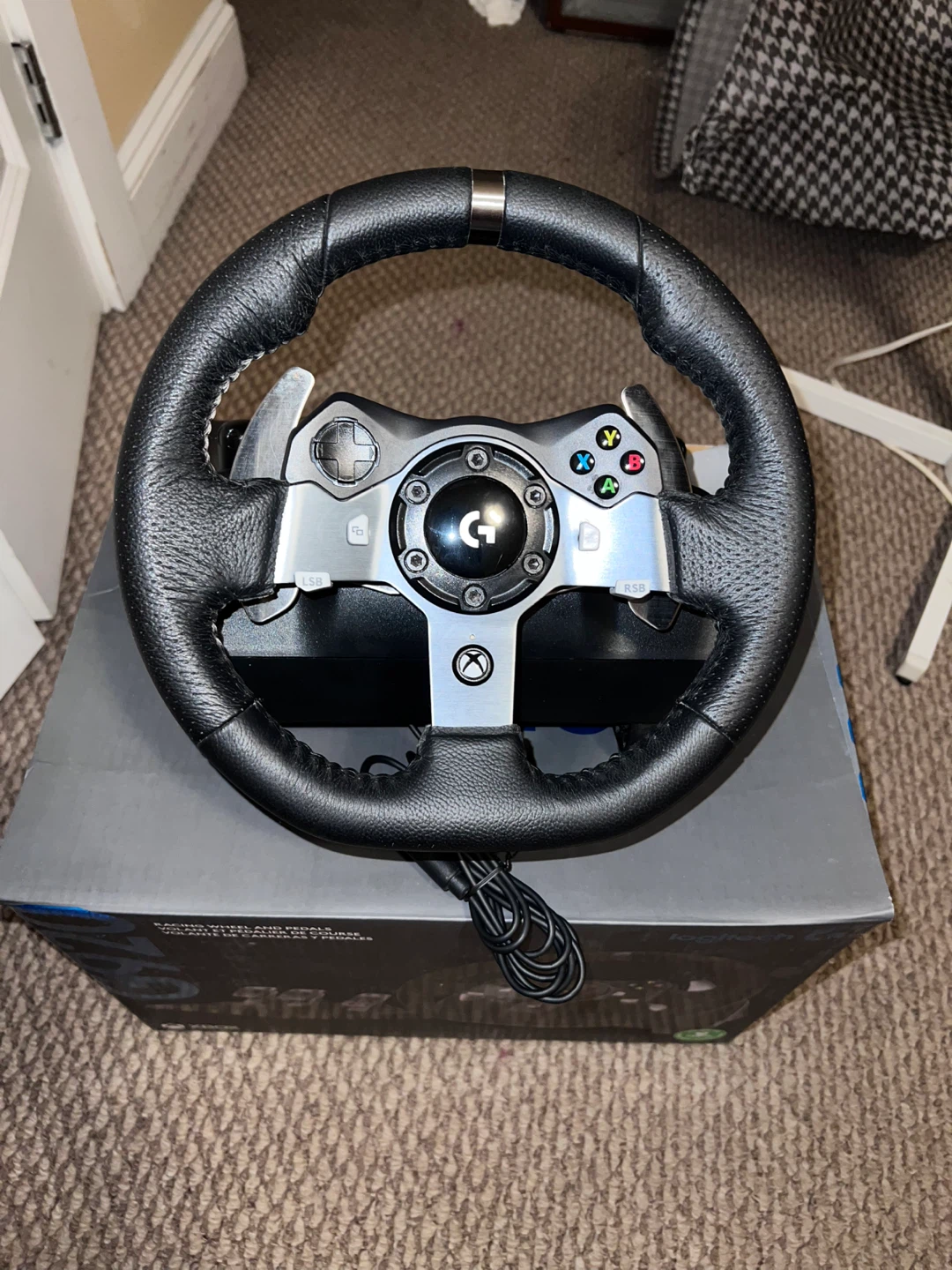 Logitech G920 Racing Wheel & Pedals for Xbox and pc - photo 2