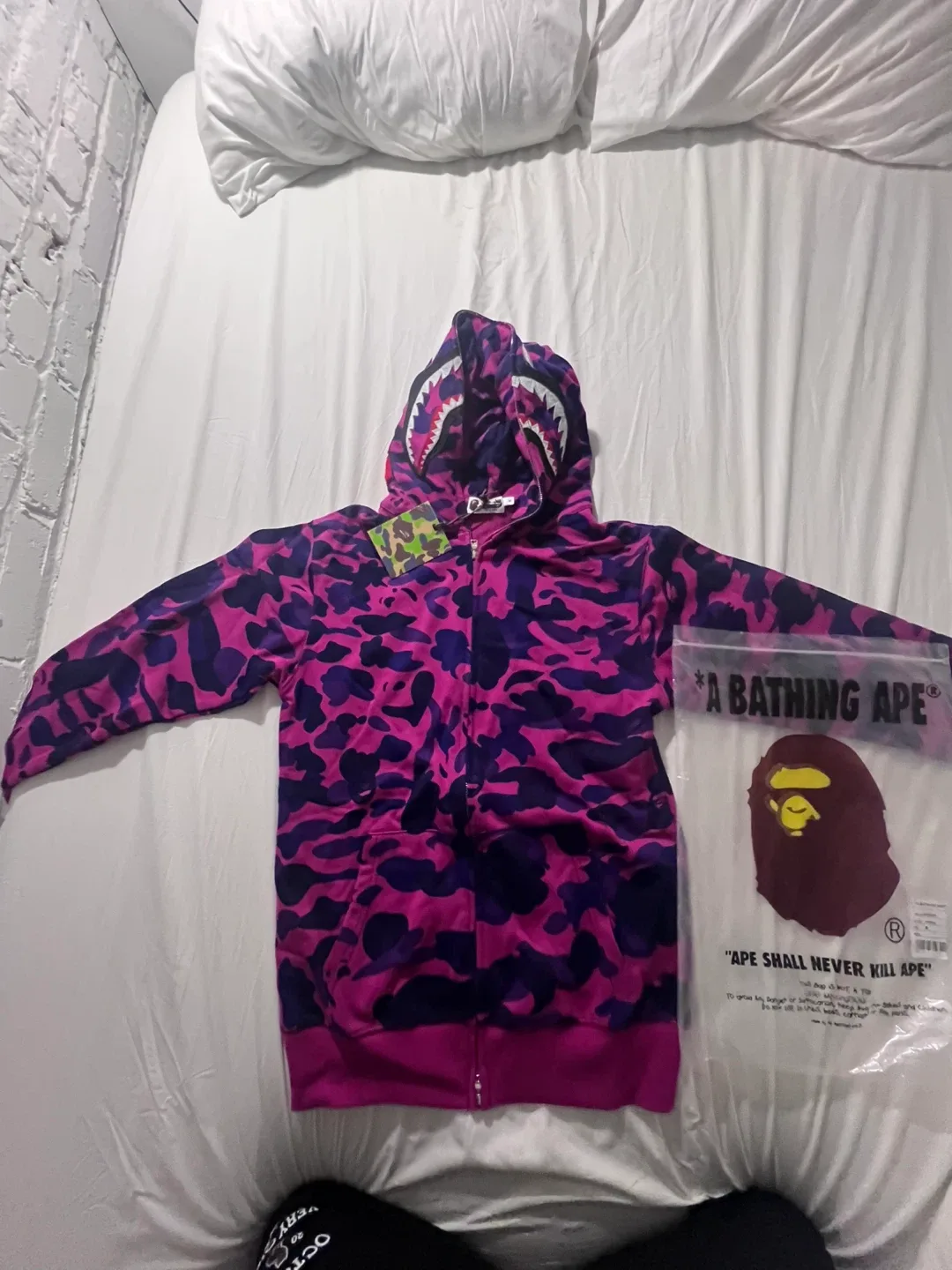 A Bathing Ape Purple Camo Shark Hoodie - Size M image indicator(2)