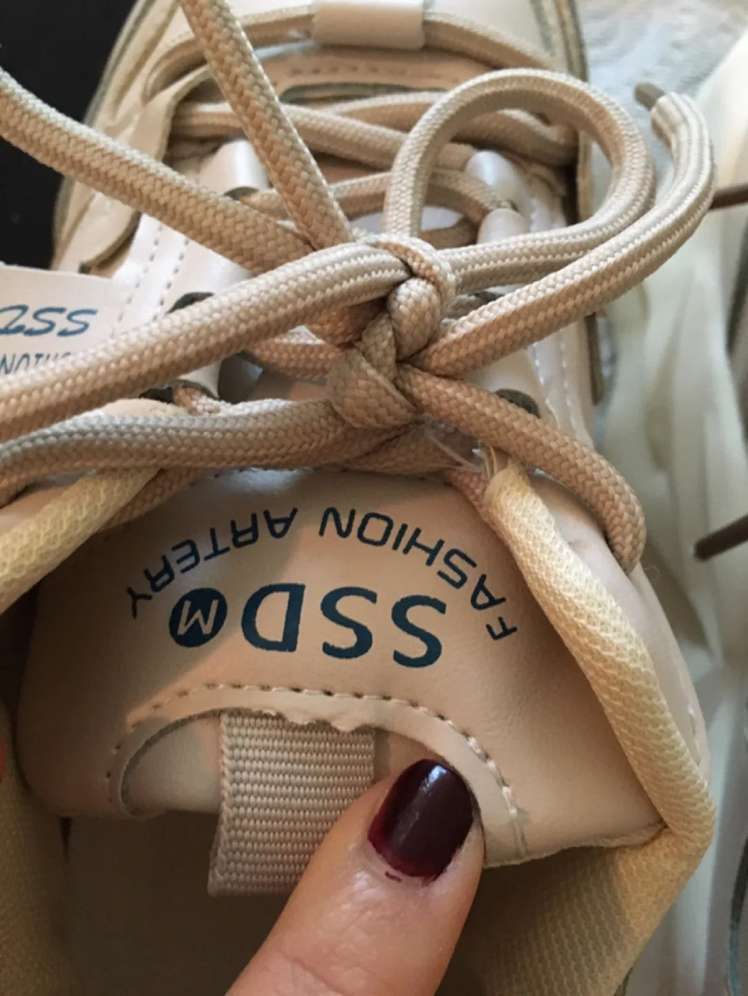 sneakers image indicator(5)