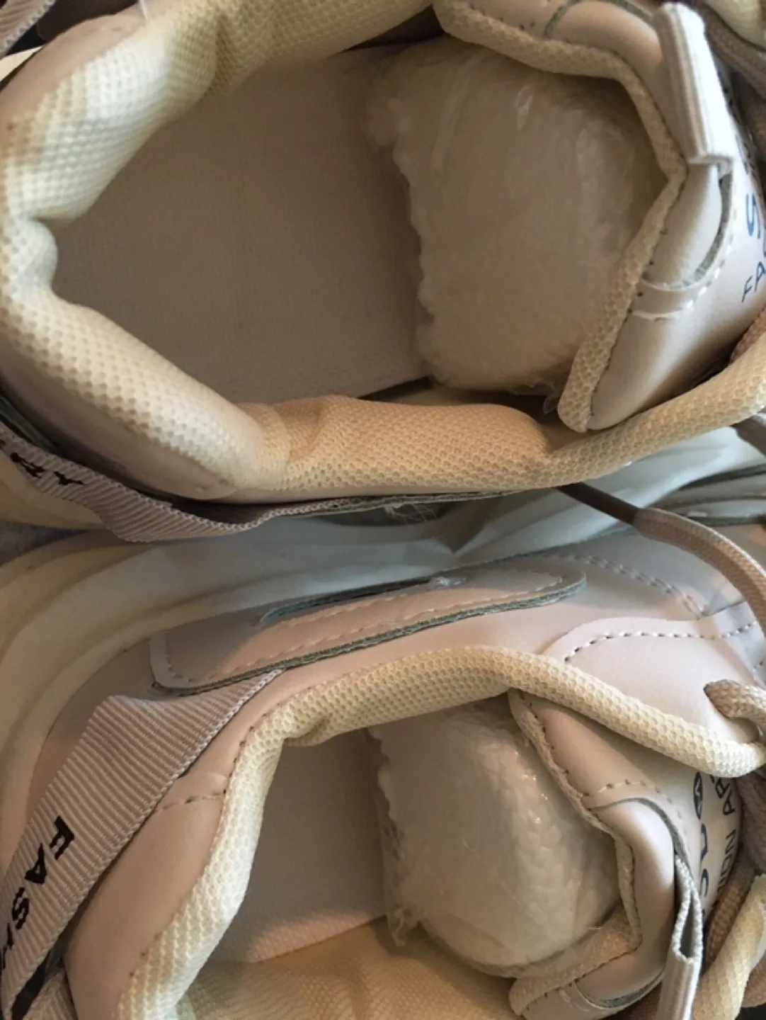 sneakers image indicator(7)