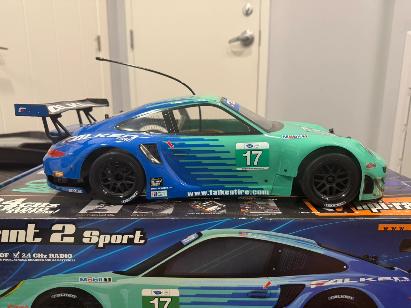 HPI Falken Porsche 911 GT3 RSR R/C