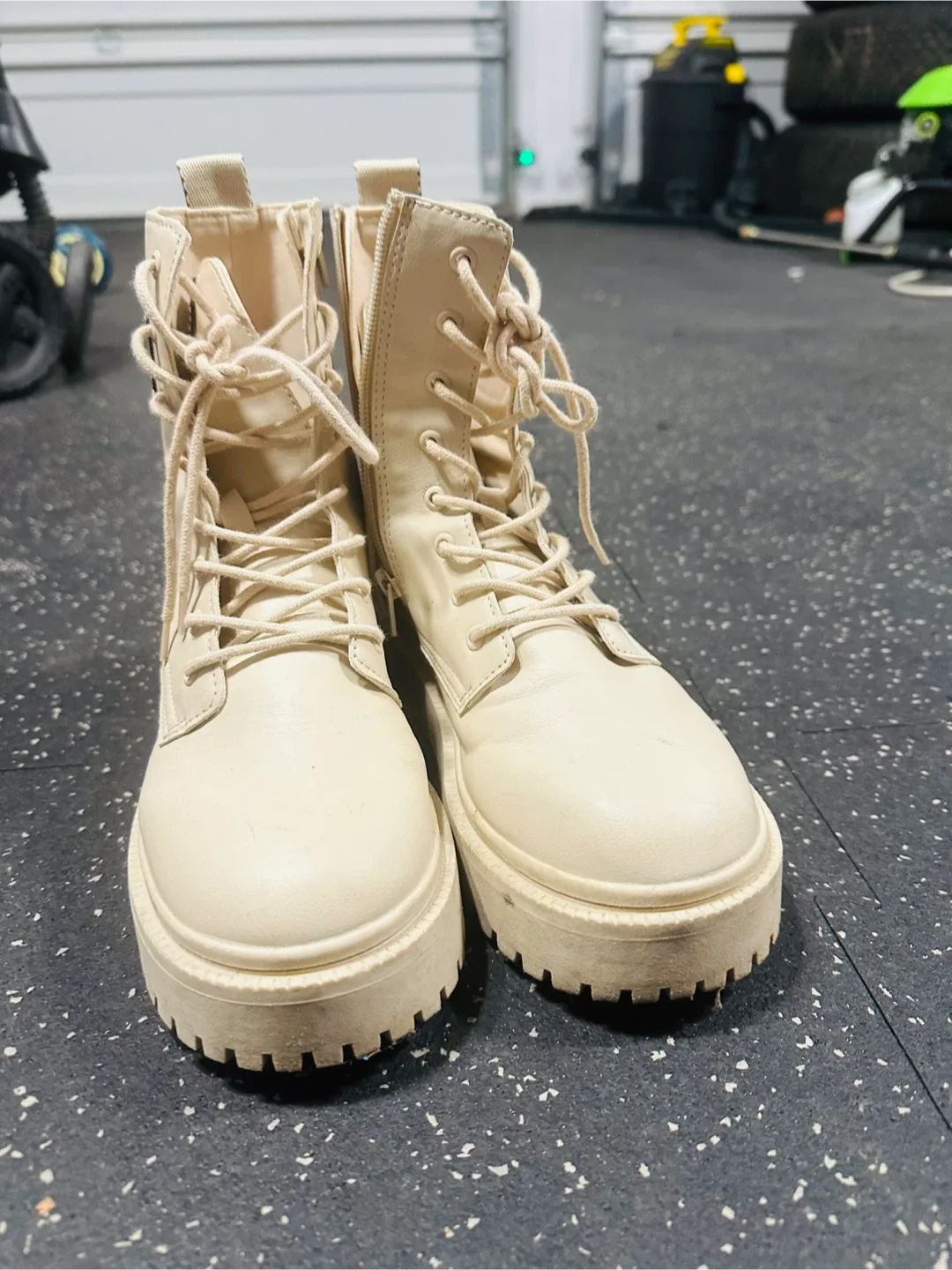 Zara Beige Ankle Boots - Size 39 image indicator(4)