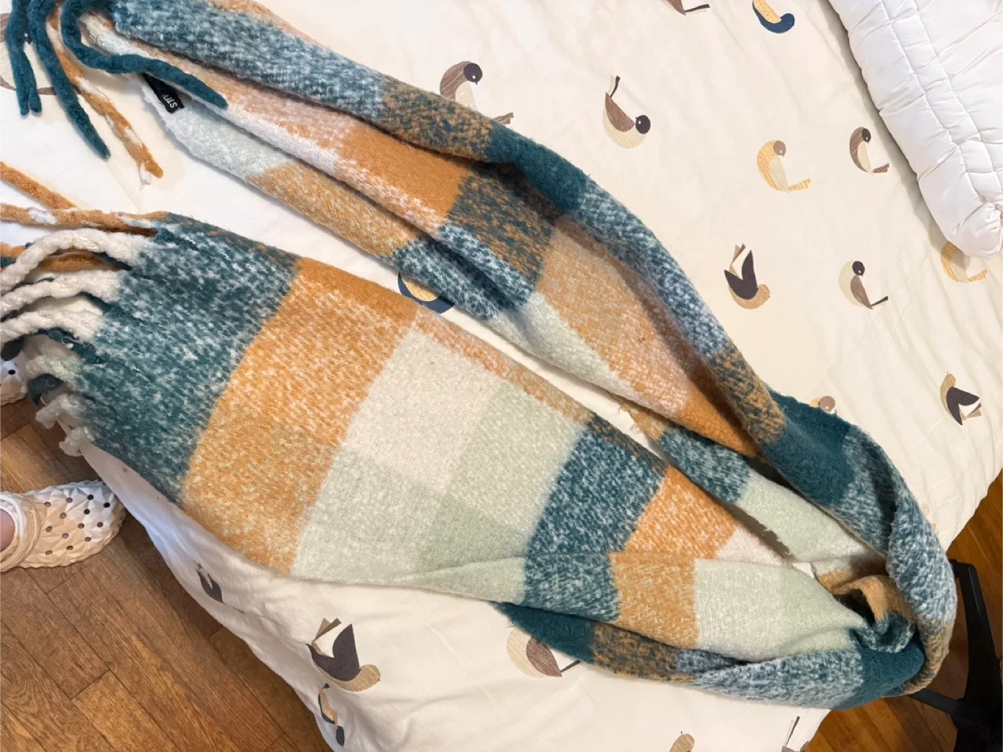 Steve Madden Plaid Blanket Scarf - One Size image indicator(2)