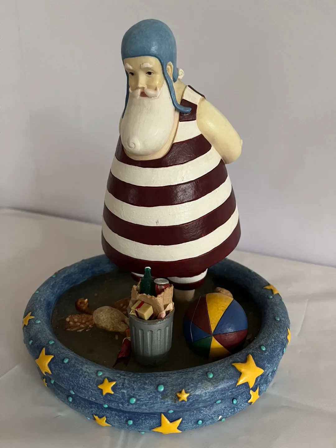 Santa Claus Figurine Collection image indicator(4)