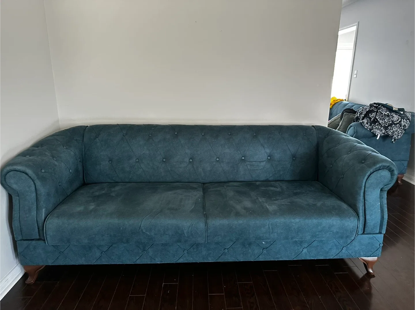 Blue Tufted Sofa image indicator(4)