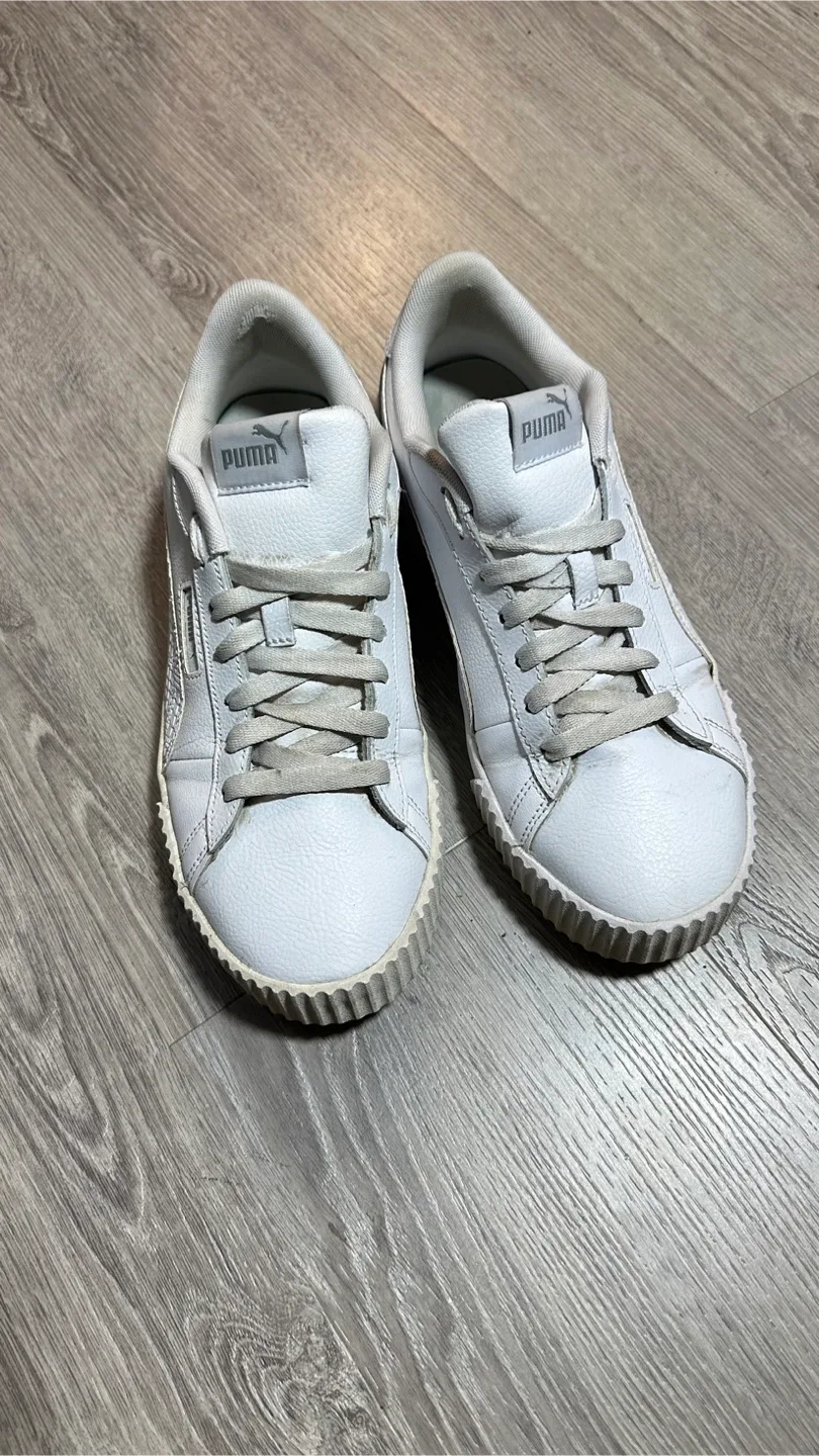 Puma Leather White Sneakers thumbnail