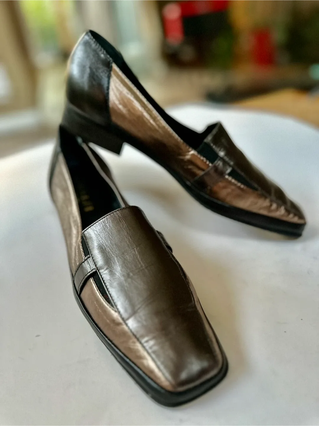 Amalfi by Rangoni Bronze Leather Block Heel Loafers size 9.5 AA image indicator(2)