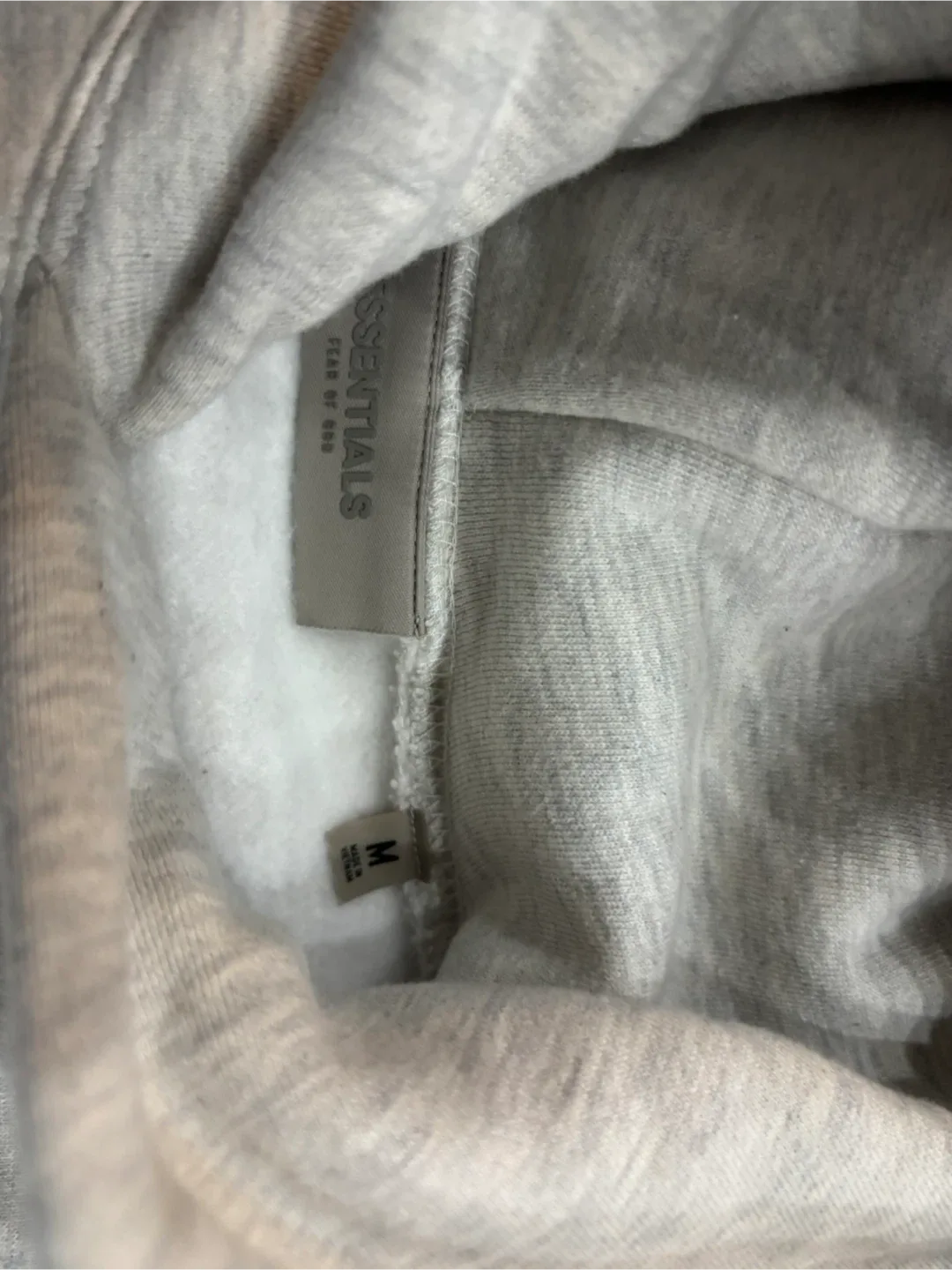 Essentials Fear of God Hoodie - Size M image indicator(5)