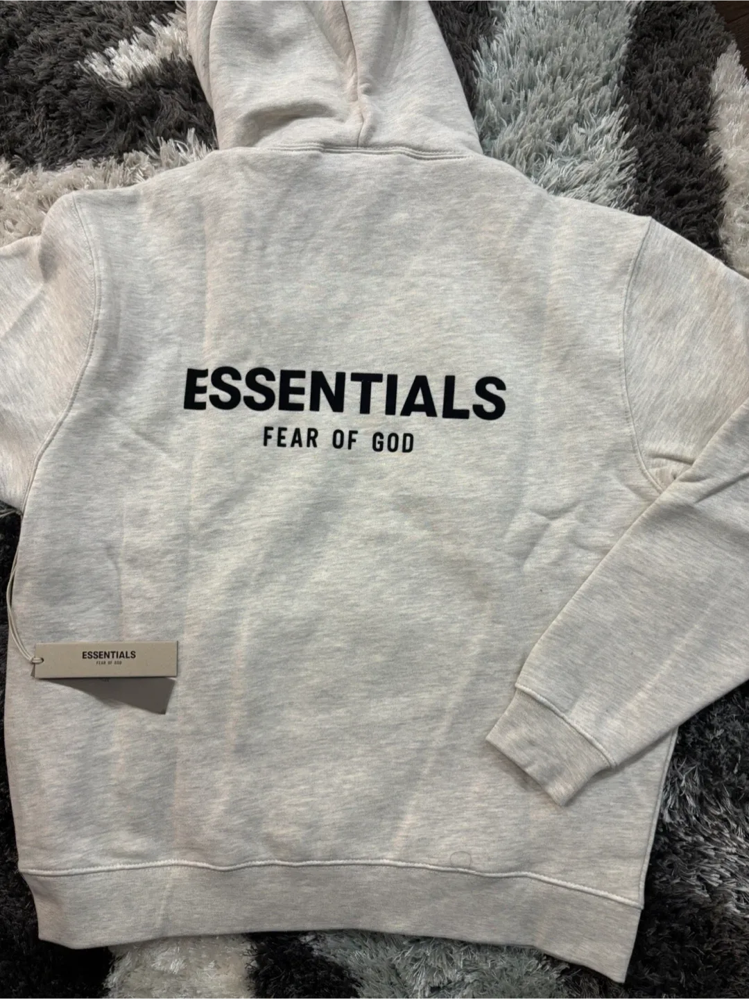 Essentials Fear of God Hoodie - Size M image indicator(3)