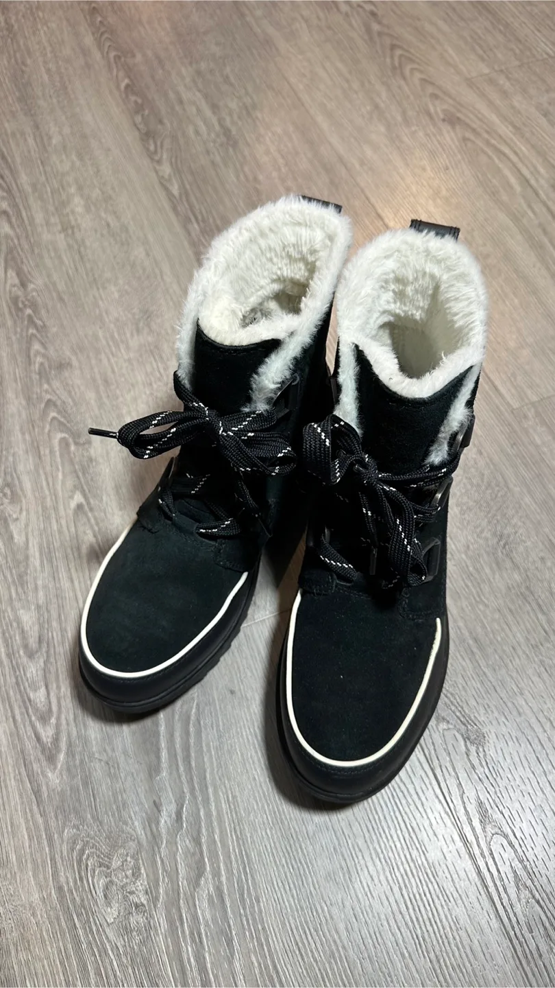 Sorel Waterproof Winter Boots 9 image indicator(2)