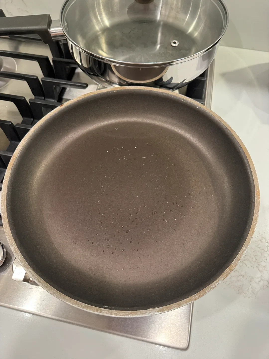 Used Frying Pan & Stock Pot Set image indicator(2)