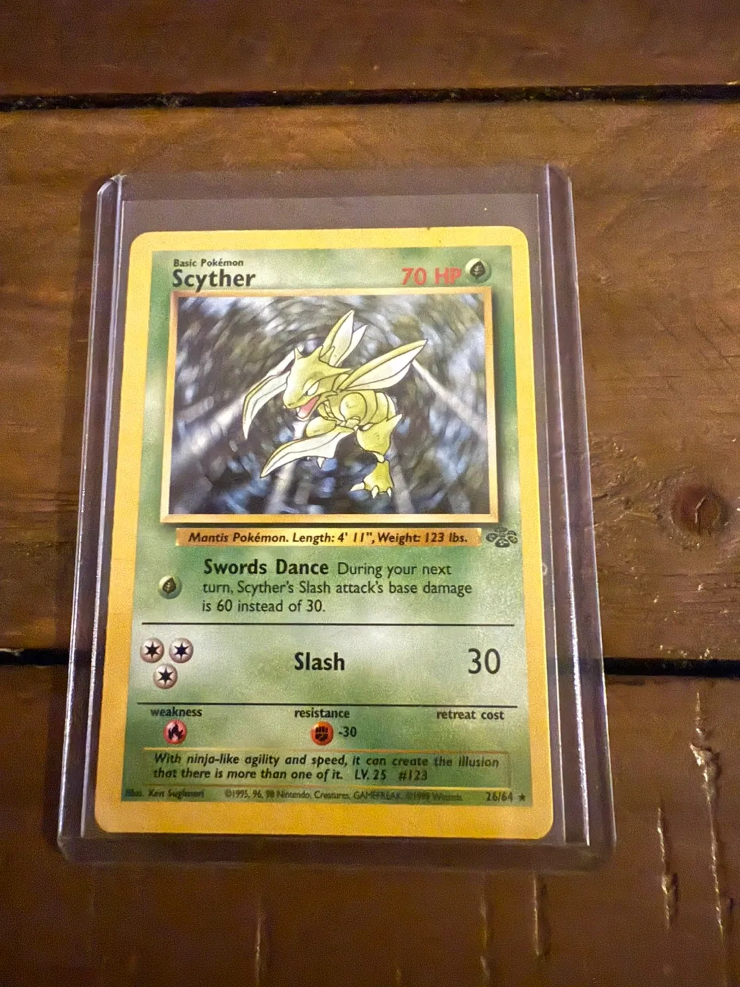 Pokémon Scyther & Nidoqueen Trading Cards thumbnail