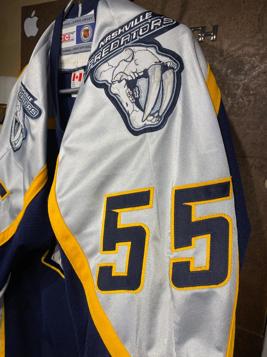 CCM Nashville Predators Tootoo #55 Jersey image indicator(6)