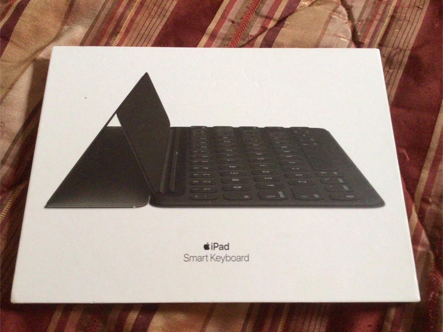 Apple iPad Smart Keyboard - Like New! - photo 2
