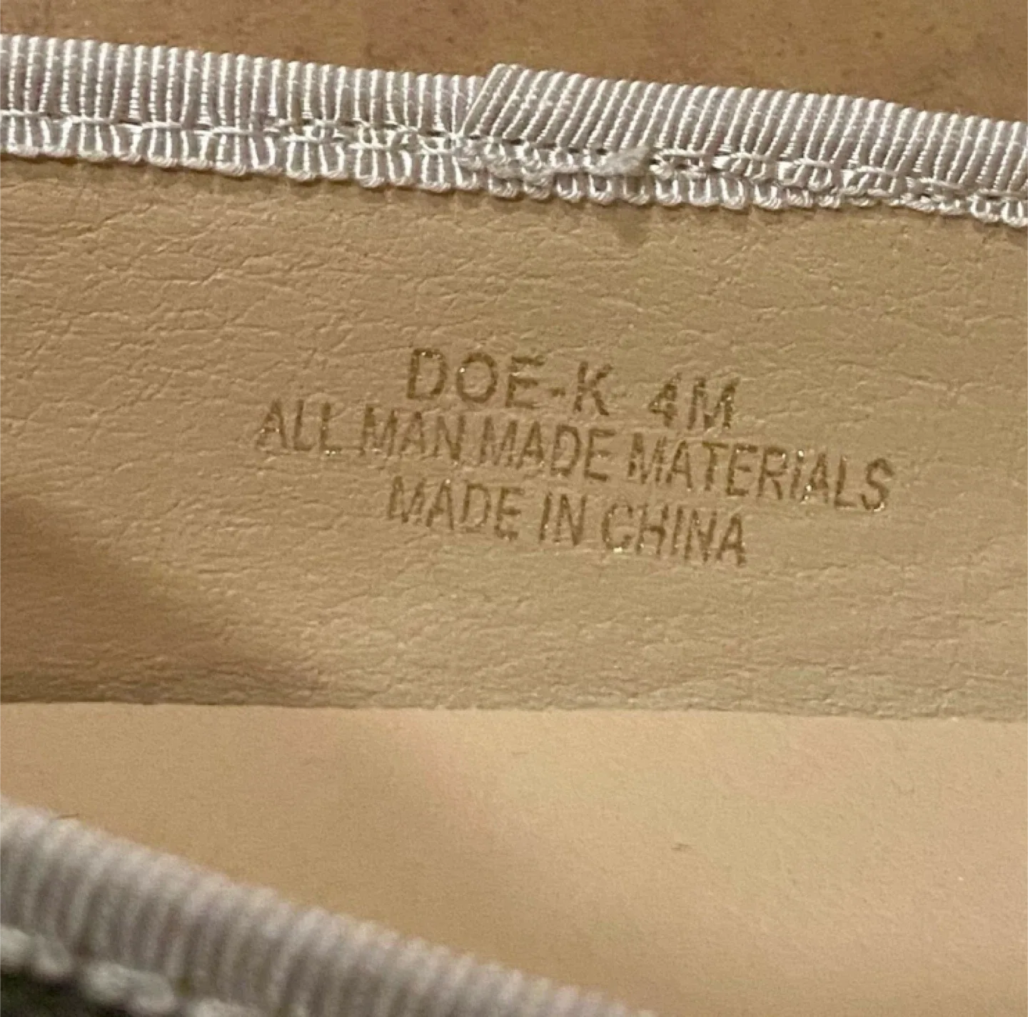 Cushionaire Silver Ballet Flats - Size 4 image indicator(3)