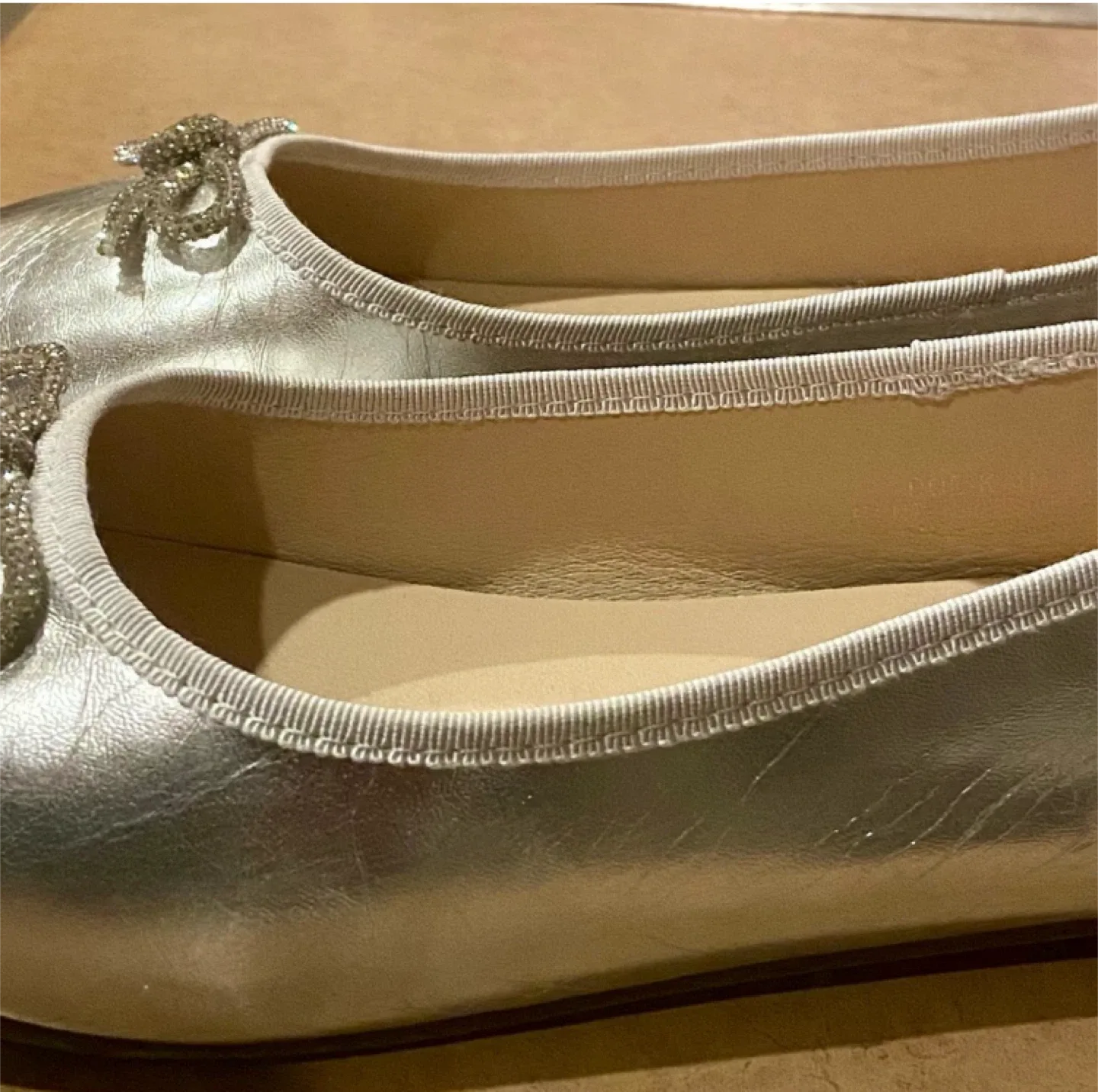 Cushionaire Silver Ballet Flats - Size 4 image indicator(5)