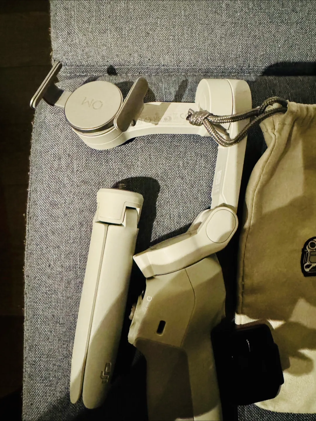 DJI OM SE Smartphone Gimbal Stabilizer