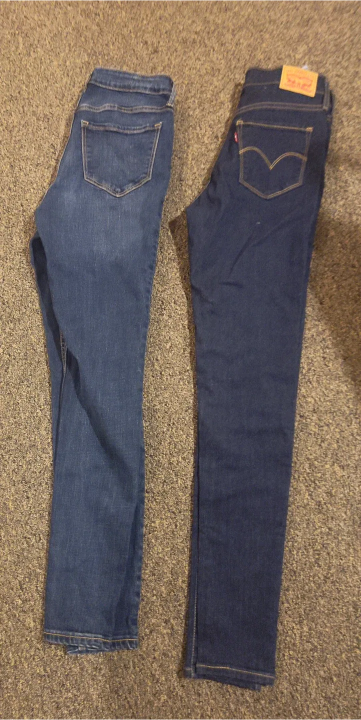Assorted Women's Pants - Levi's & More image indicator(4)