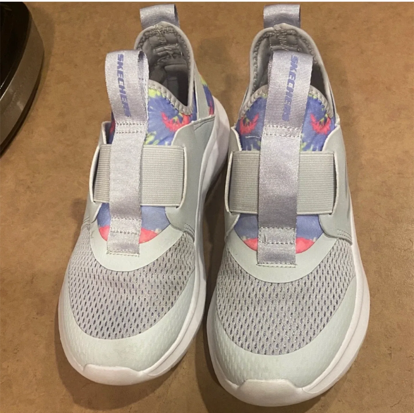 Skechers Girls' Slip-On Shoes - Size 3.5 thumbnail