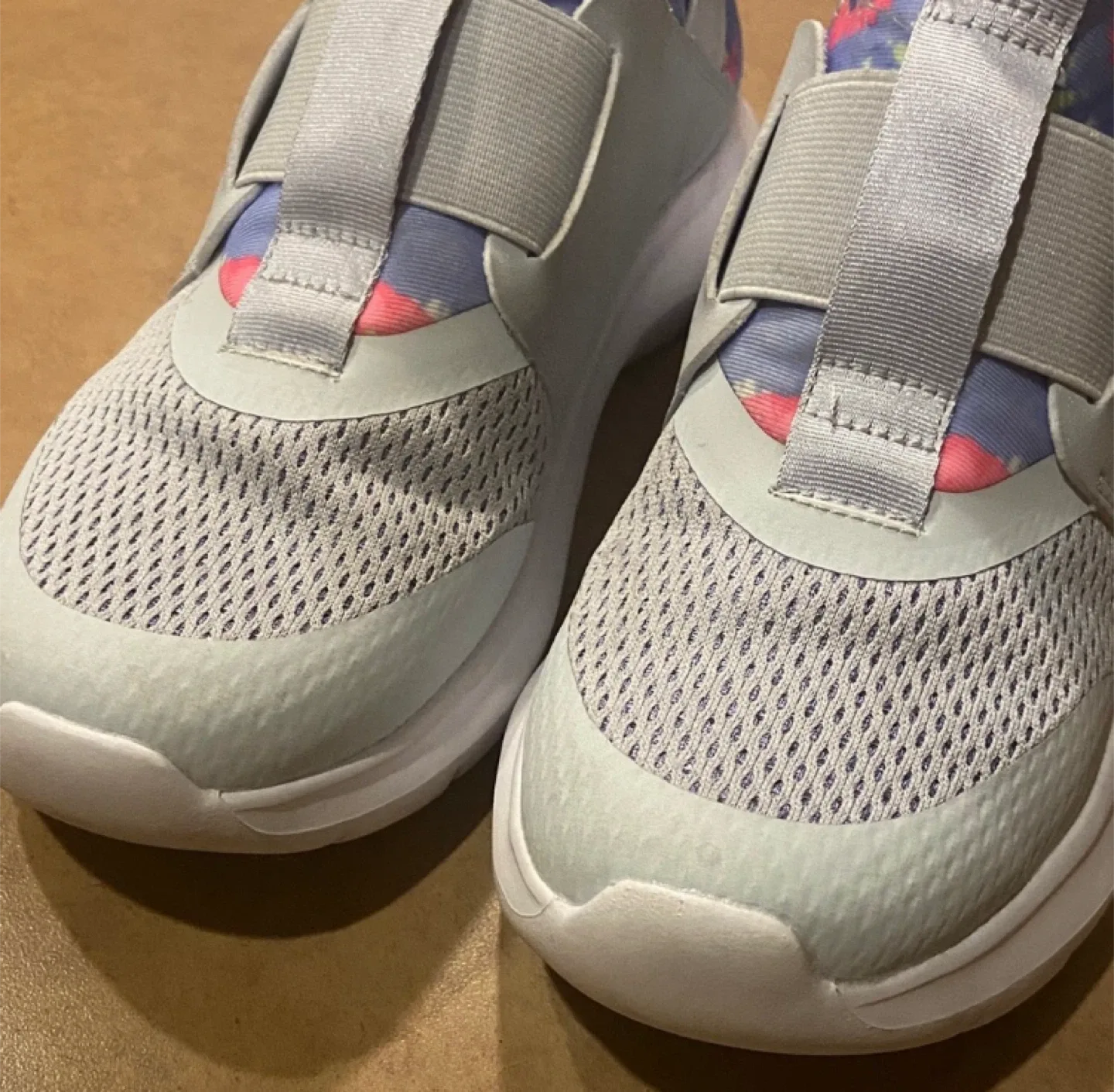 Skechers Girls' Slip-On Shoes - Size 3.5 image indicator(4)