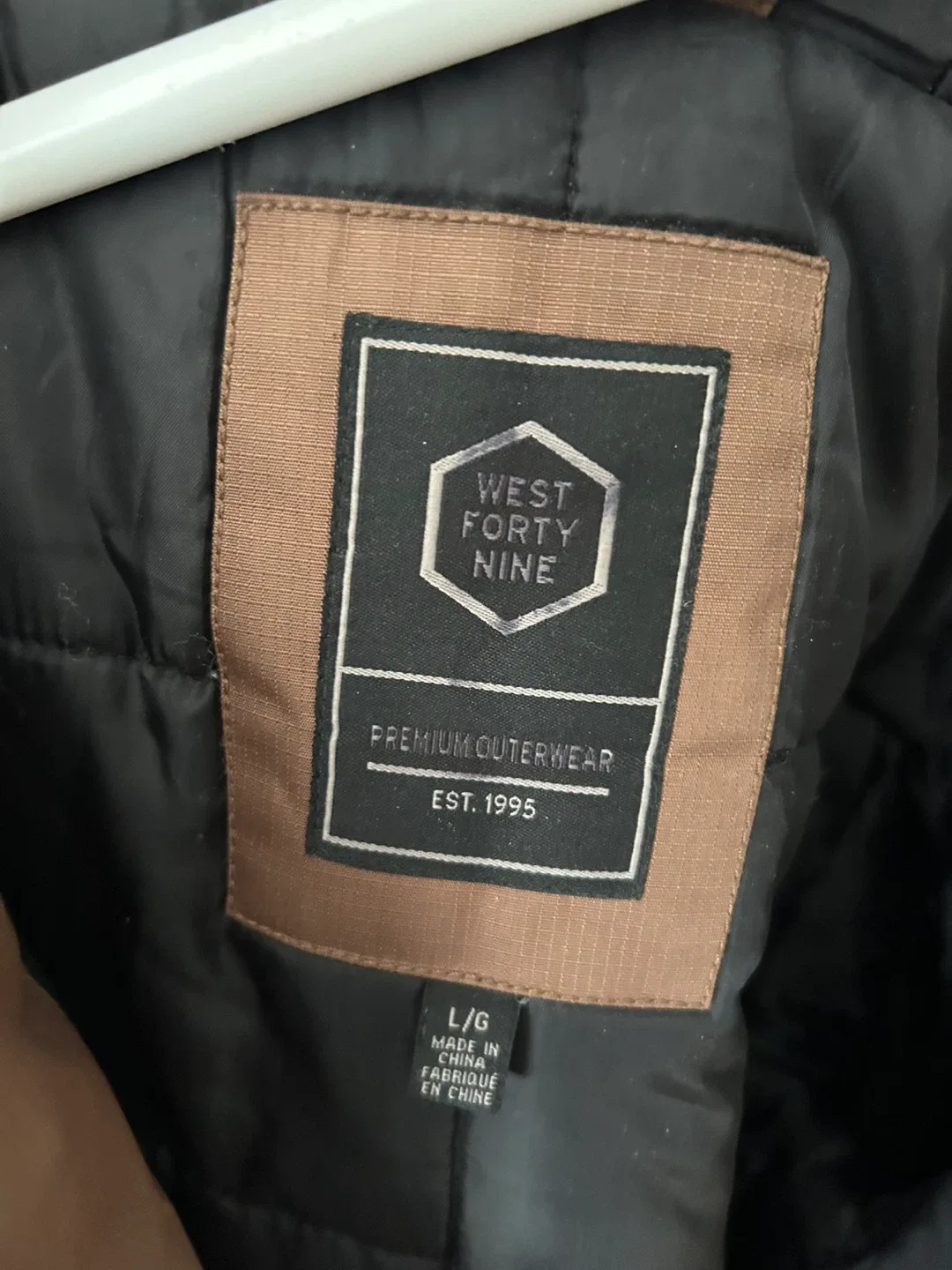 Fen-Nelli Signature Black Coat Size 3/4 image indicator(4)