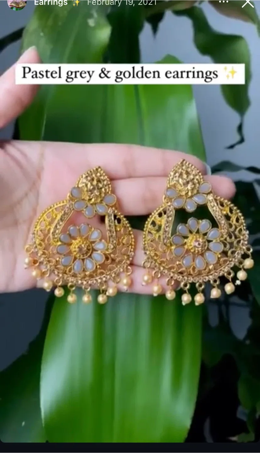 Assorted Indian, Pakistani, Bangladeshi Earrings image indicator(7)