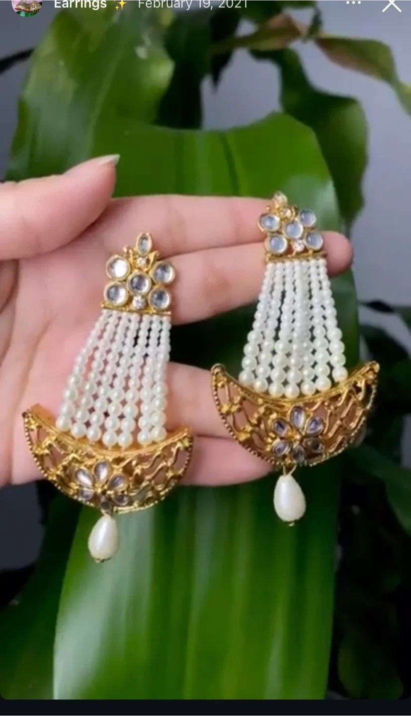 Assorted Indian, Pakistani, Bangladeshi Earrings image indicator(9)