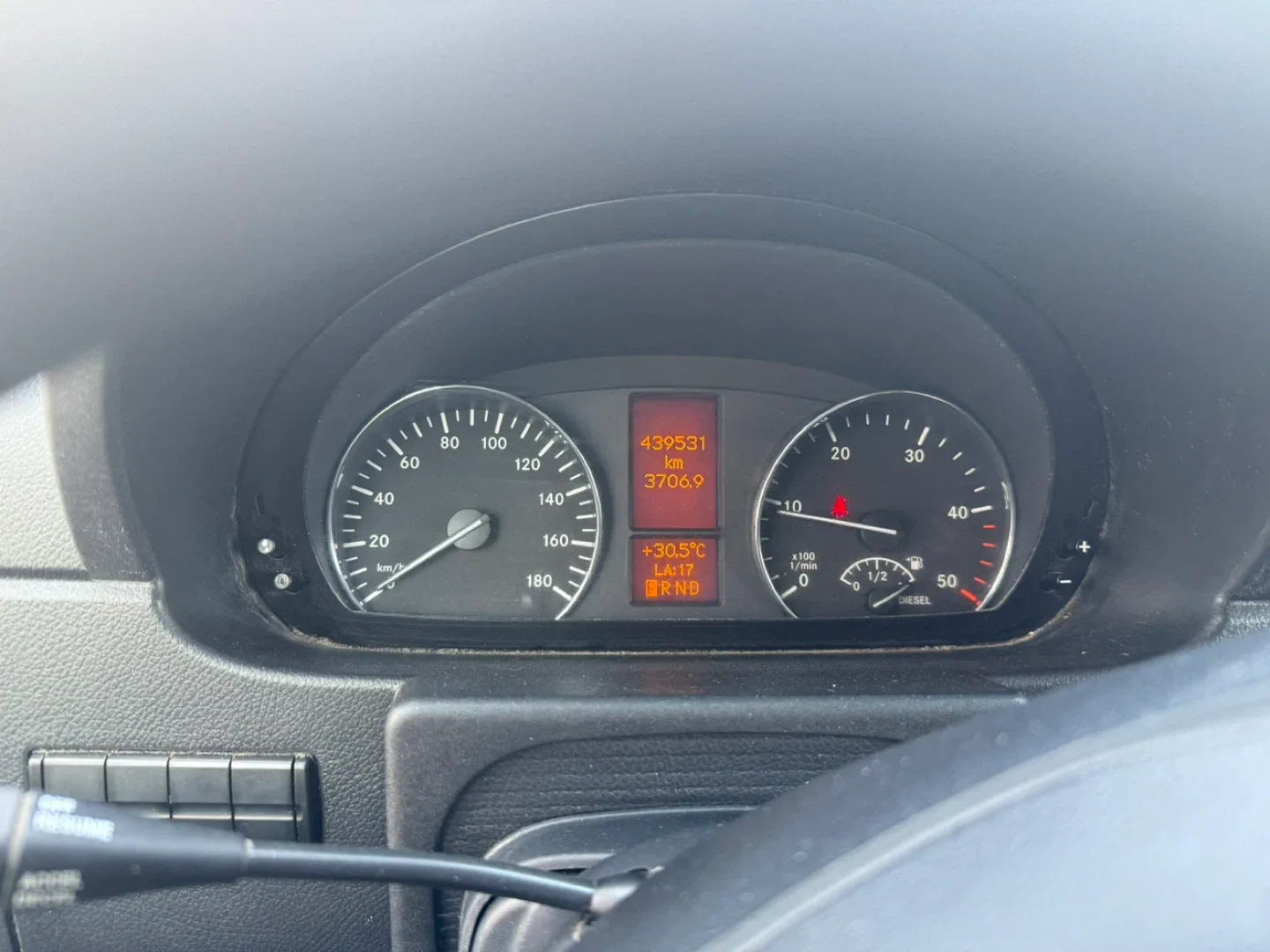 Mercedes-Benz Sprinter Van - White image indicator(8)